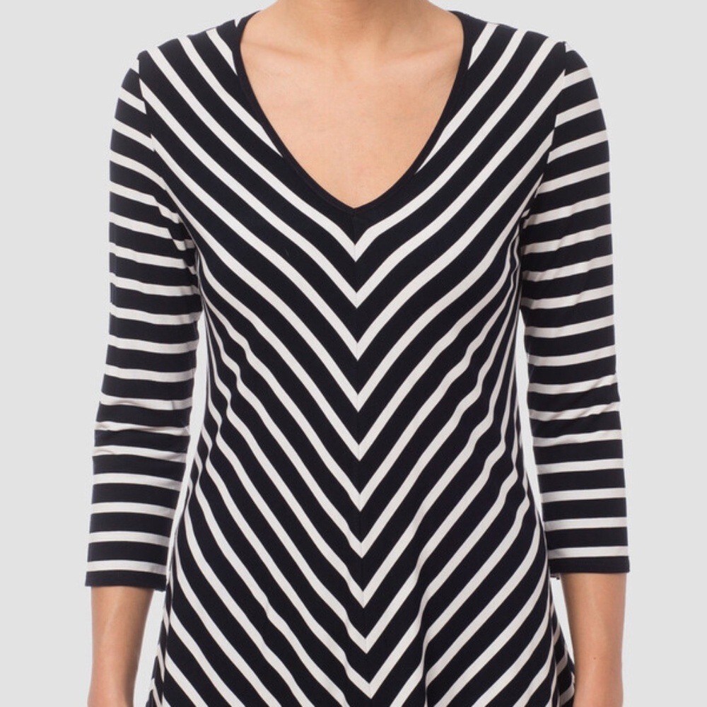 Joseph Ribkoff Womens Black‎ White Striped Hi-Lo v-neck chevron Top tunic Size 2